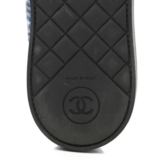 CHANEL Denim Tweed Grosgrain Camellia Pearl Lace Up Sneakers Size 40 - Picture 11 of 12